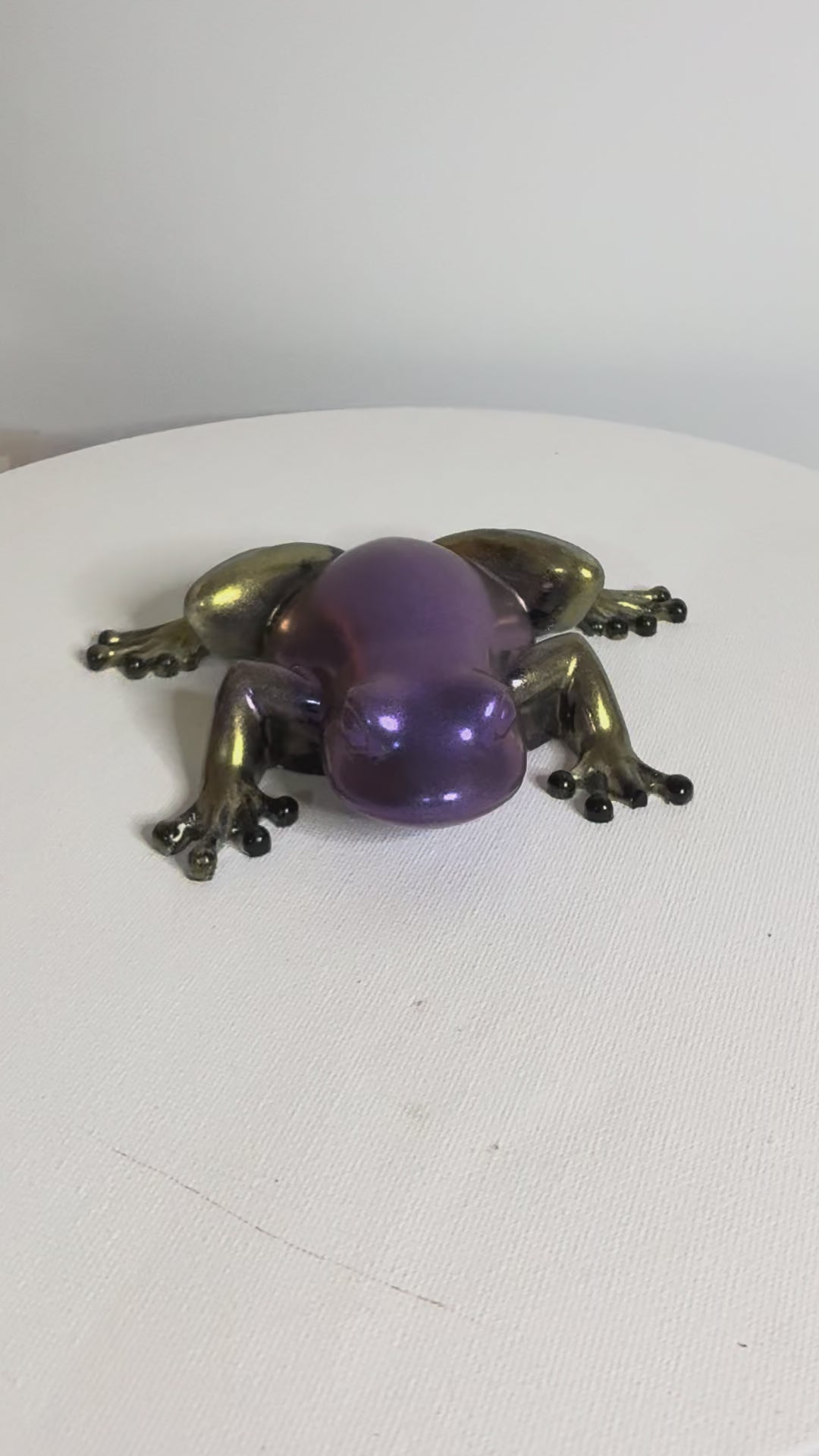 Amethyst & Gold Enchanted - Frog